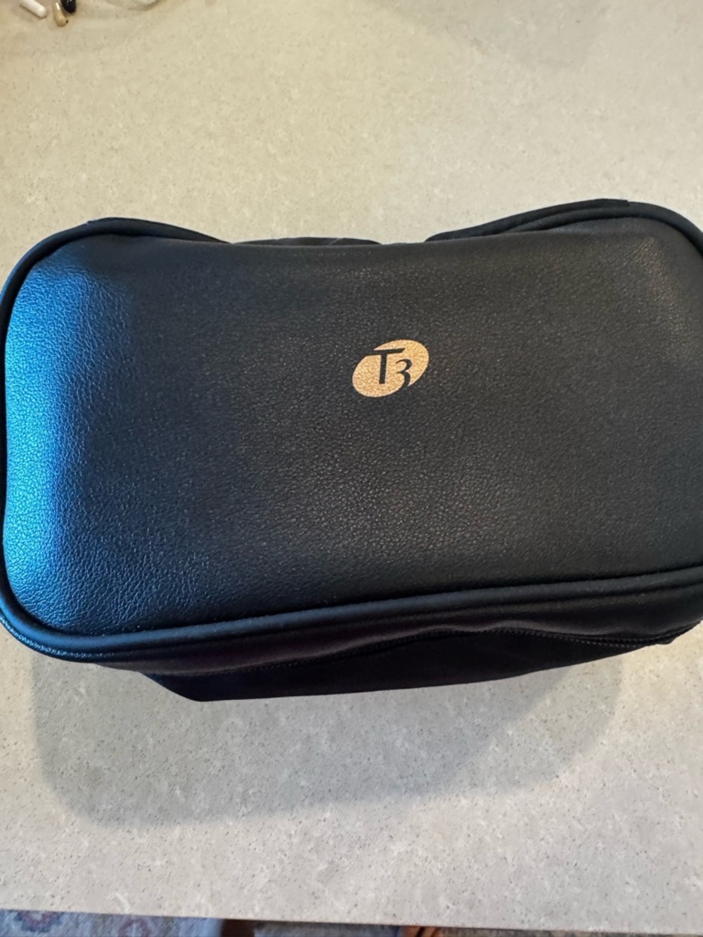 T3 hot rollers with Black Travel Pouch with Gold Logo